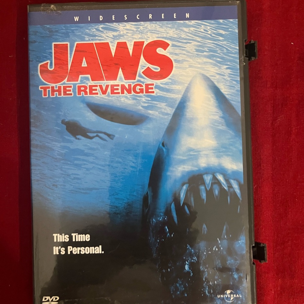 Universal Jaws: The Revenge DVD — Blue and Red Cover